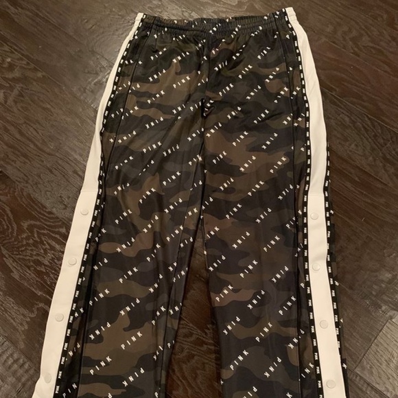 PINK by Victoria’s Secret Sweatpants - Picture 1 of 2